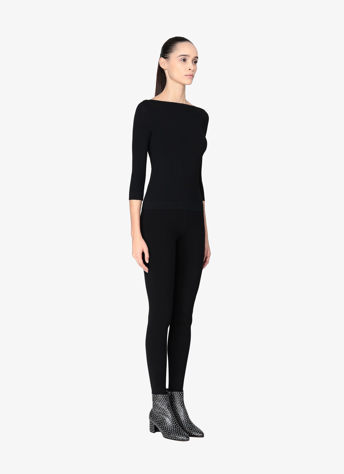LOW BOOTS  ALAÏA BLACK LOW BOOTS